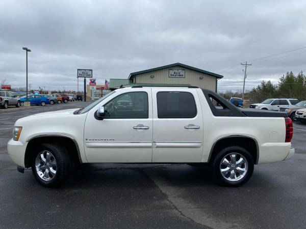 2008 Chevy Avalanche LTZ - - by dealer - vehicle for sale in Baxter, MN – photo 2