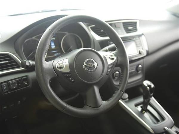 2017 Nissan Sentra SV Sedan 4D sedan White - FINANCE ONLINE for sale in Detroit, MI – photo 2