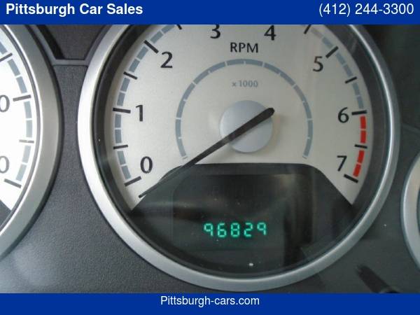 2010 Chrysler Town & Country 4dr Wgn Touring with 4-wheel disc for sale in Pittsburgh, PA – photo 15