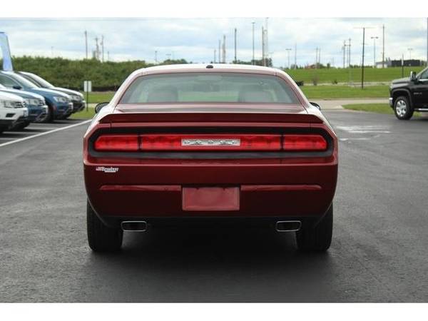 2014 Dodge Challenger coupe SXT - Dodge Red for sale in Green Bay, WI – photo 4
