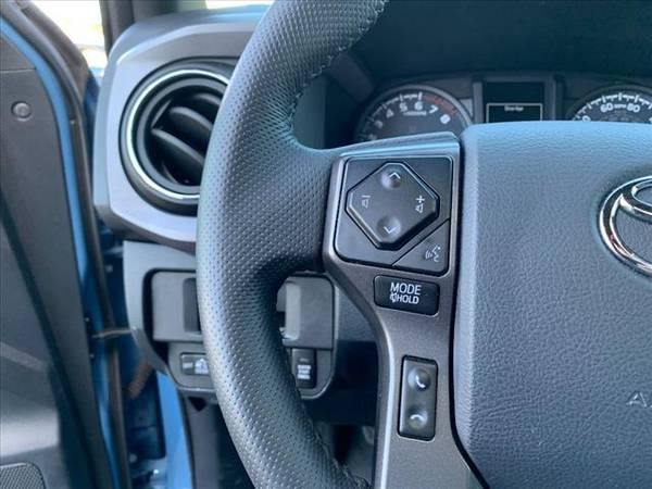 2019 TOYOTA TACOMA DOUBLE CAB 4X4 TRD OFF ROAD MANUAL TRANS/SUNROOF... for sale in Green Bay, WI – photo 8