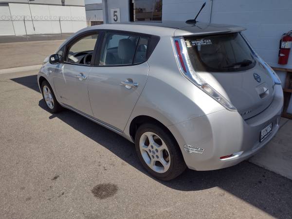 Like new 2011 Nissan Leaf Electric Car for sale in La Jolla, CA – photo 4
