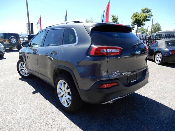 2017 Jeep Cherokee Limited 4WD - cars & trucks - by dealer - vehicle... for sale in Albuquerque, NM – photo 5