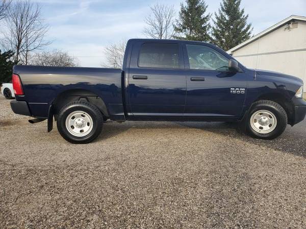 2015 Ram 1500 Crew Cab - Financing Available! - cars & trucks - by... for sale in Grayslake, IL – photo 11