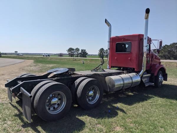 2005 Kenworth T800 Day Cab for sale in Hastings, MN – photo 4