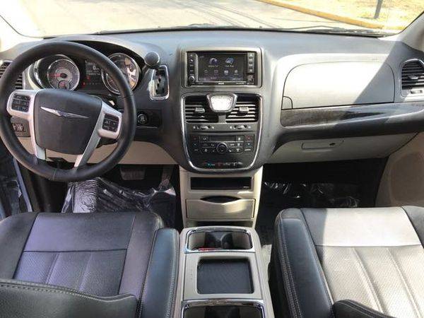 2016 Chrysler Town Country Touring-L Anniversary Edition Touring-L Ann for sale in District Heights, MD – photo 13