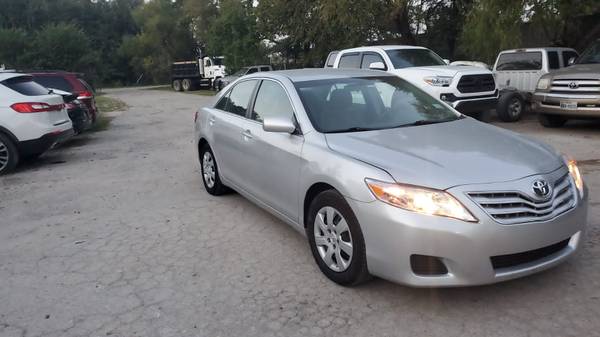 Toyota Camry - cars & trucks - by owner - vehicle automotive sale for sale in Houston, TX – photo 3
