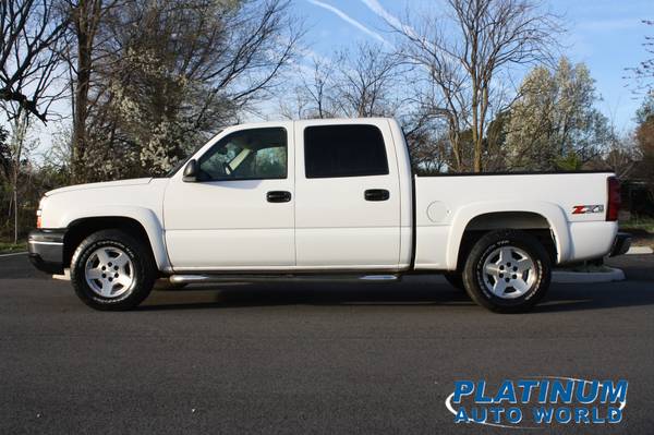 2005 CHEVROLET 1500 CREW CAB 4X4 Z71 - - by dealer for sale in Fredericksburg, District Of Columbia – photo 2