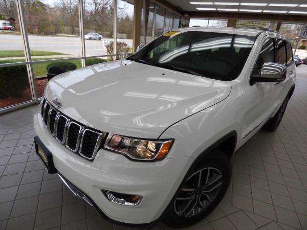 2020 Jeep Grand Cherokee Limited Holiday Special - cars & trucks -... for sale in Burbank, IL – photo 23