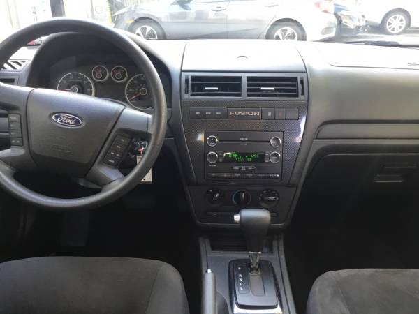 2009 FORD FUSION SE - cars & trucks - by dealer - vehicle automotive... for sale in Roslindale, MA – photo 9