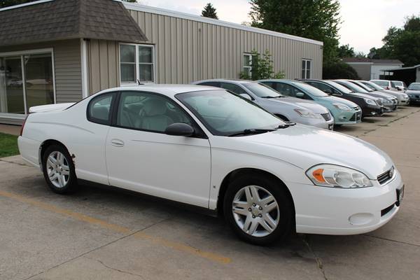 2006 Chevrolet, Chevy Monte Carlo LT 3.9L for sale in fort dodge, IA – photo 2