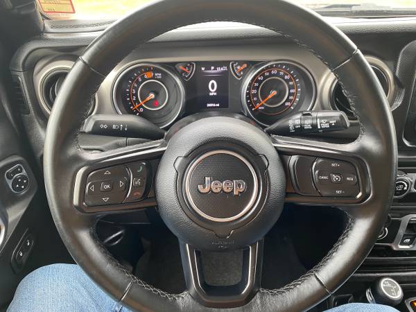 2020 Jeep Wrangler Sport FACTORY WARRANTY 24K MILES - cars & for sale in Swartz Creek,MI, MI – photo 10