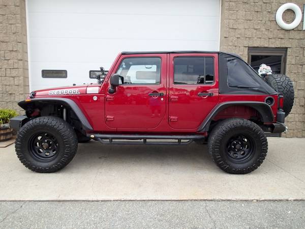 2012 Jeep Wrangler Unlimited 6 cyl, auto, 4 inch lift, SHARP RIG! for sale in Chicopee, NY – photo 20