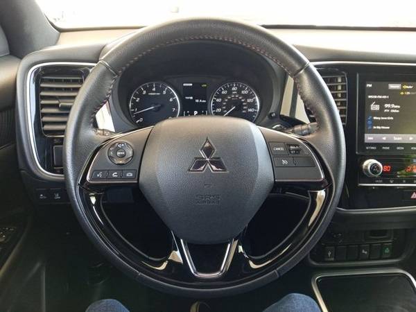 2020 Mitsubishi Outlander LE S-AWC w/3rd Row Sunroof - cars & for sale in Wilmington, NC – photo 15