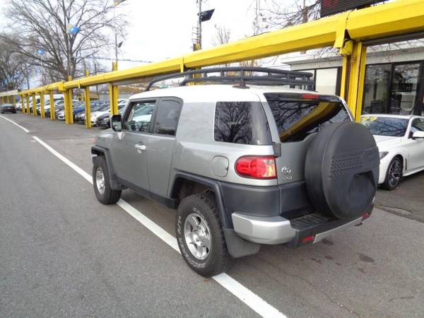 2010 Toyota FJ Cruiser 4WD 4dr Auto (Natl) EVERYONE DRIVES! NO TURN for sale in Elmont, NY – photo 3