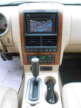 2006 Ford Explorer Eddie Bauer Navigation DVD Leather 3rd Row - cars... for sale in Seymour, NY – photo 12