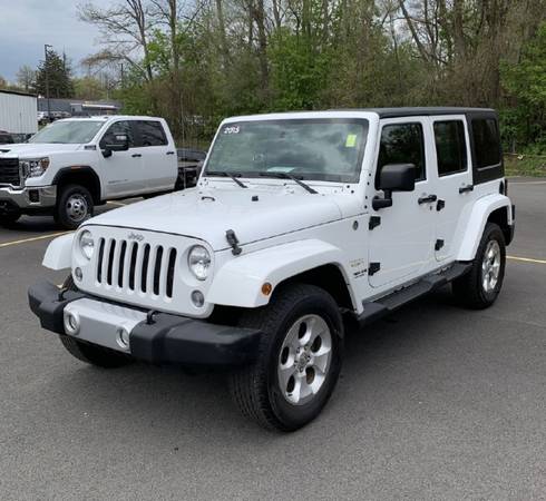 2015 JEEP WRANGLER UNLIMI SAHARA - - by dealer for sale in Akron, OH – photo 3