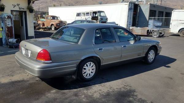 2003 Ford Crown Victoria LX Sedan 4D - cars & trucks - by dealer -... for sale in LEWISTON, ID – photo 2