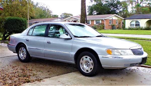 2001 Lincoln Continental - cars & trucks - by owner - vehicle... for sale in Daytona Beach, FL – photo 2