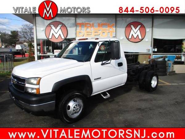 2007 Chevrolet Silverado 3500 Classic REG. CAB 4X4 GAS, CAB CHASSIS... for sale in South Amboy, MD