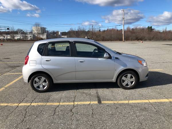 2009 Chevrolet Aveo LT (59,000 miles) - cars & trucks - by owner -... for sale in Salem, MA – photo 10