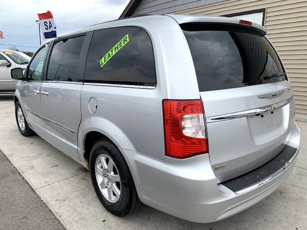 2012 Chrysler Town & Country 4dr Wgn Touring - - by for sale in Chesaning, MI – photo 6