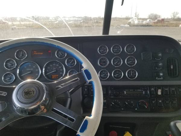 2014 Peterbilt 386 Glider Kit no E-Log, no Emissions Bugs - cars &... for sale in Plainfield, IL – photo 4