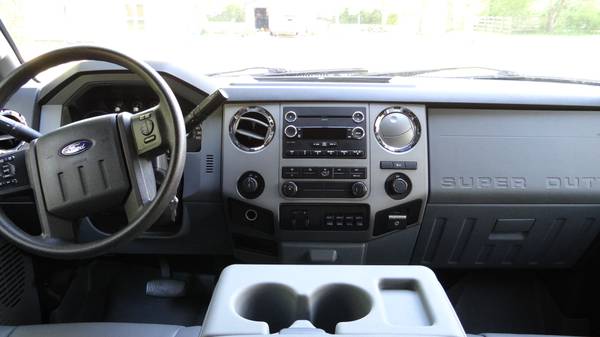 2013 Ford F-350 Super Duty Crew Cab XLT w/8 ft Bed for sale in Collierville, TN – photo 6