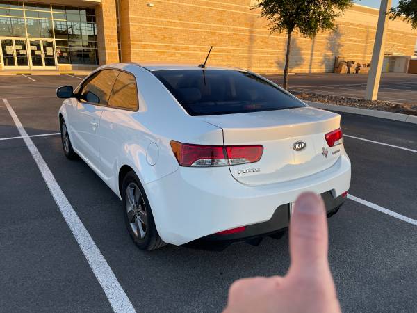 2012 Kia Forte Koup runs great Cold AC for sale in New Braunfels, TX – photo 2