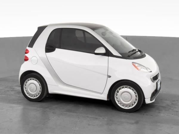 2015 smart fortwo Passion Hatchback Coupe 2D coupe White - FINANCE -... for sale in San Bruno, CA – photo 14