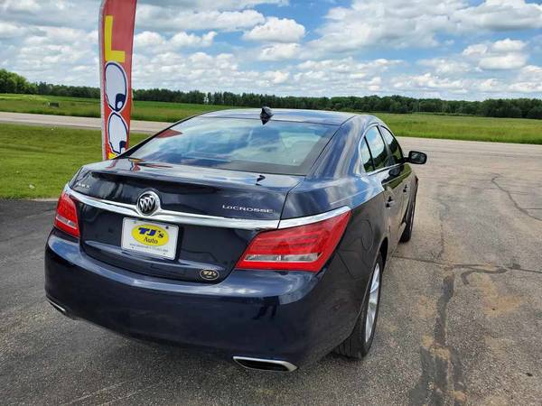 2016 Buick Lacrosse for sale in Wisconsin Rapids, WI – photo 6