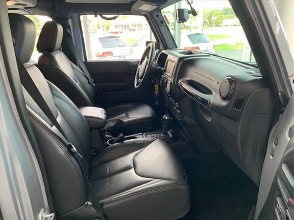 2015 JEEP WRANGLER UNLIMITED 4X4 HTD LEATHER/LOADED/1OWNER/EXTRA CLEAN for sale in milwaukee, WI – photo 21