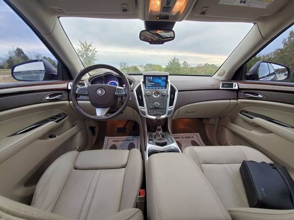 2012 Cadillac SRX Sport Utility 4D FWD V6, Flex Fuel, 3.6 Liter... for sale in Hillsboro, IL – photo 18