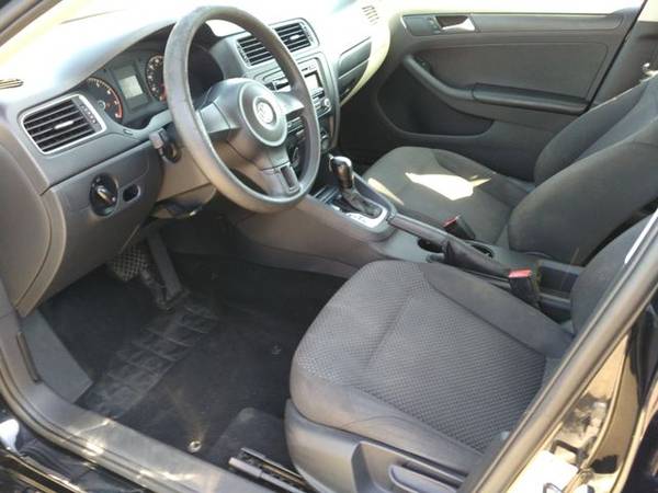 2013 Volkswagen Jetta 2.0L S Sedan 4D - Financing Available! for sale in Fresno, CA – photo 14