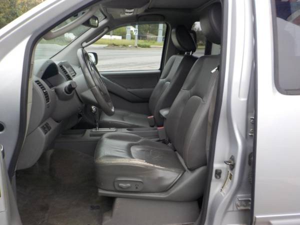 2011 Nissan Frontier SL CREW CAB 4X4, WARRANTY, LEATHER, ROOF RACK, SU for sale in Norfolk, VA – photo 14