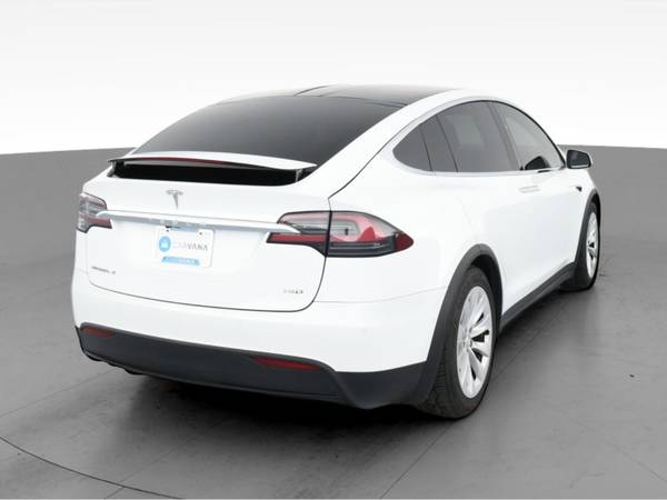 2017 Tesla Model X 75D Sport Utility 4D suv White - FINANCE ONLINE -... for sale in Bakersfield, CA – photo 10