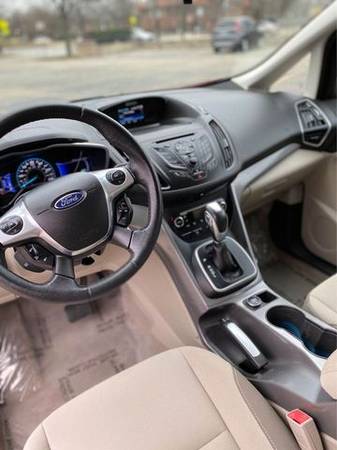 2013 Ford C-MAX Hybrid - Financing Available! - cars & trucks - by... for sale in Chicago, IL – photo 15