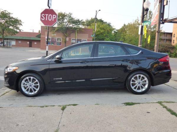 2019 Ford Fusion Hybrid SE - Call or TEXT! Financing Available! -... for sale in Chicago, IL – photo 4