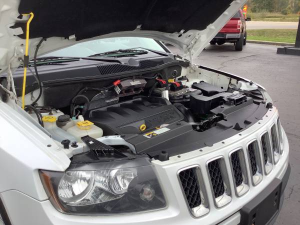 Sharp! 2010 Jeep Compass! Reliable! - cars & trucks - by dealer -... for sale in Ortonville, OH – photo 24