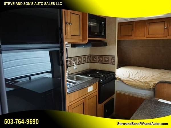 2012 Crossover R-Vision - - by dealer - vehicle for sale in Happy Valley, WA – photo 11