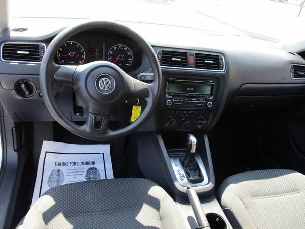 2012 *Volkswagen* *Jetta Sedan* *4dr Automatic* SILV - cars & trucks... for sale in ALABASTER, AL – photo 3
