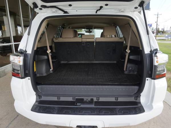 2018 Toyota 4Runner SR5 2WD hatchback Super White - cars & trucks -... for sale in Baton Rouge , LA – photo 12