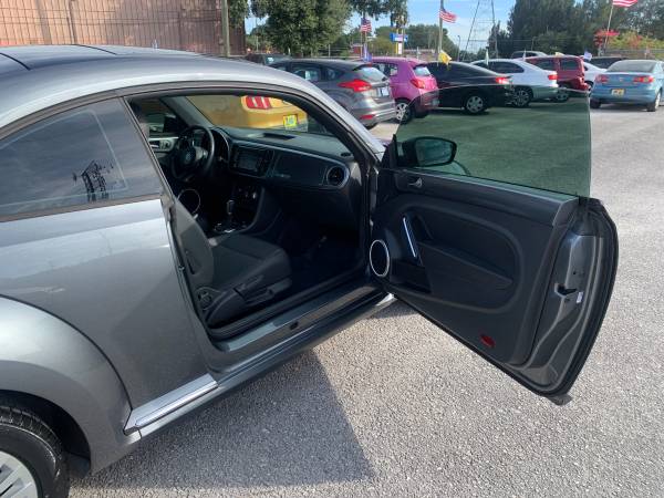 2014 VOLKSWAGEN BEETLE 1.8T PZEV 2DR COUPE W/ SUNROOF ONLY 67K MILES... for sale in Clearwater, FL – photo 15
