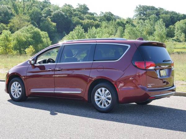 2019 Chrysler Pacifica Touring L for sale in Hudson, MN – photo 7