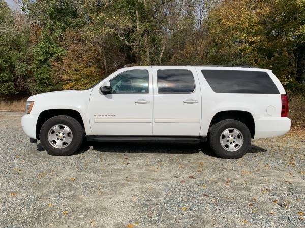 2011 CHEVROLET SUBURBAN LT 4X4 LOADED!! for sale in Thomasville, NC – photo 7