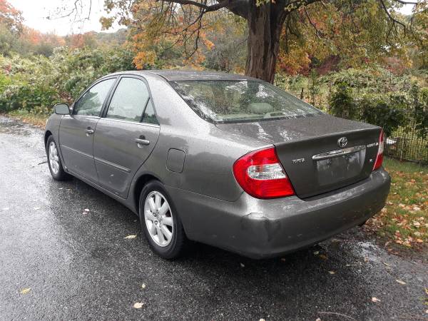 2003 Toyota Camry XLE V6 (Navigation, Heated Seats etc.) for sale in Seekonk, MA – photo 2