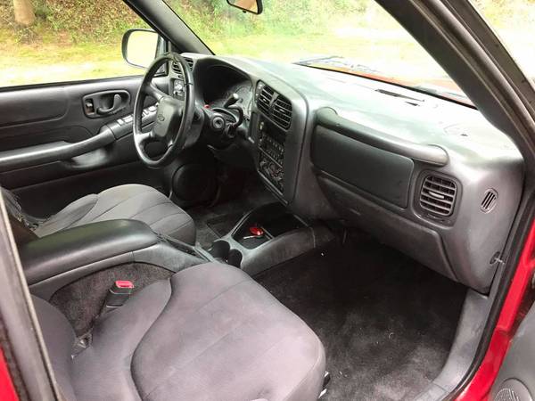 2004 Chevrolet S10 4wd - cars & trucks - by owner - vehicle... for sale in Grayson, GA – photo 7