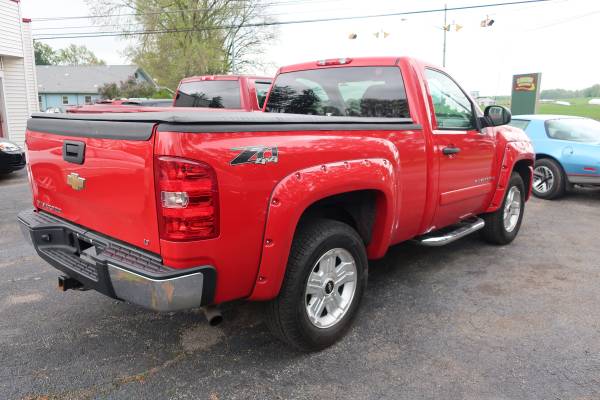 2008 Chevrolet 1500 Z/71 - - by dealer - vehicle for sale in Greenford, OH – photo 2