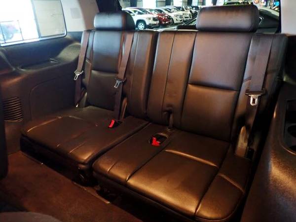 2012 Cadillac Escalade - - by dealer - vehicle for sale in Gretna, IA – photo 14