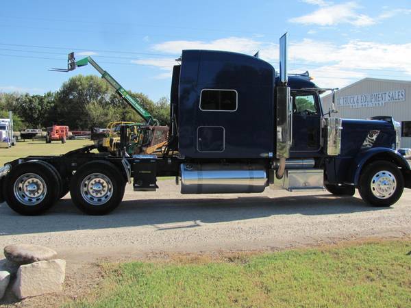 2009 Peterbilt 389 Extended Hood for sale in Burleson, TX – photo 4